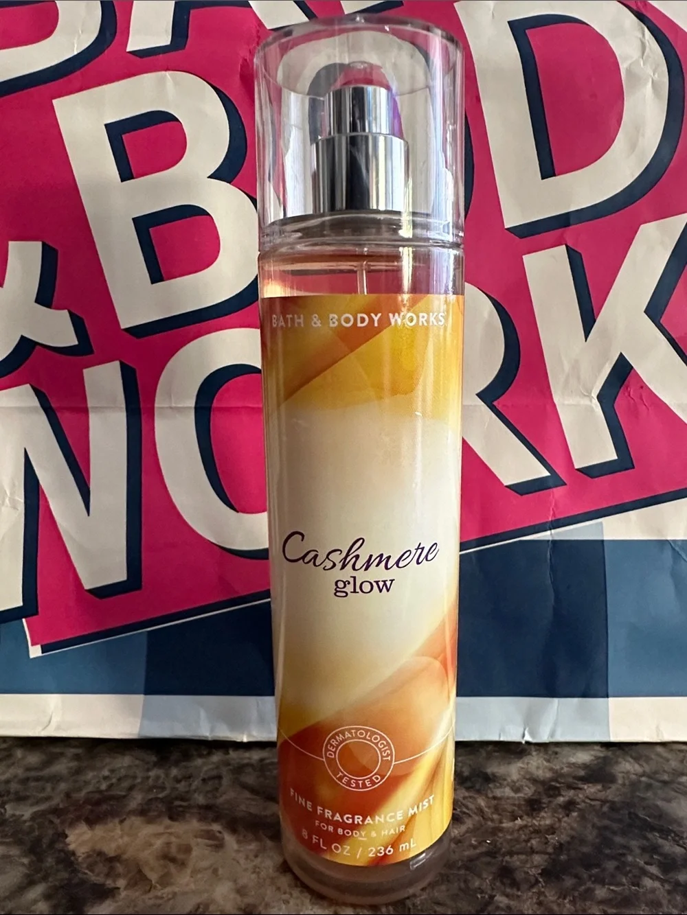 Bath & Body Works cashmere glow